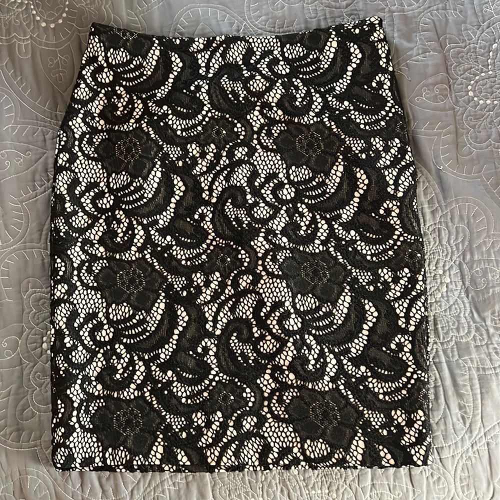 Ann Taylor lace pencil skirt size 6